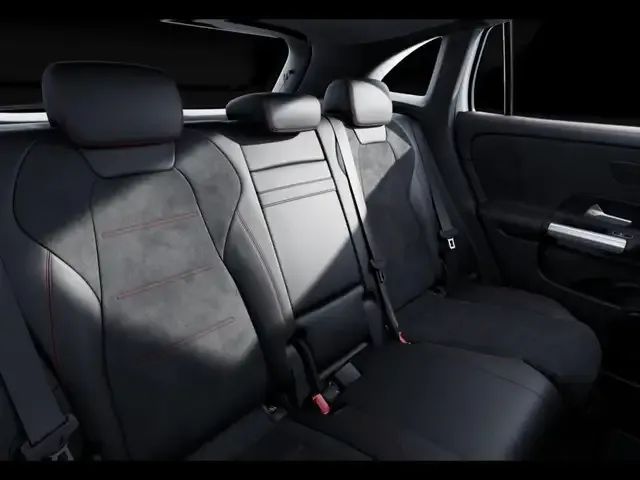 Mercedes-Benz GLA 220