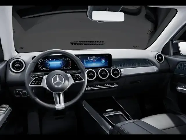 Mercedes-Benz GLB 220