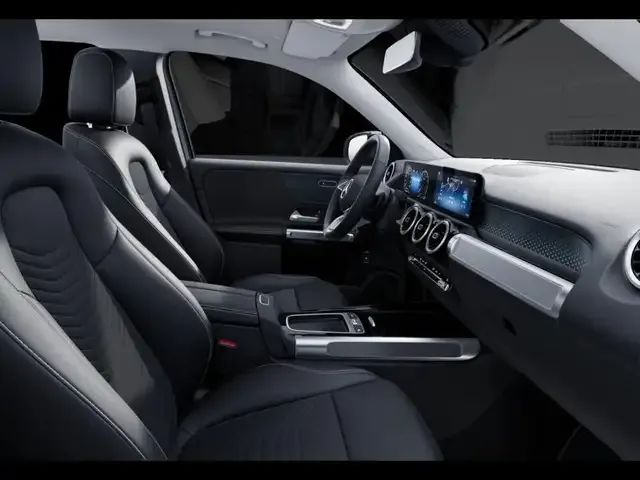 Mercedes-Benz GLB 220