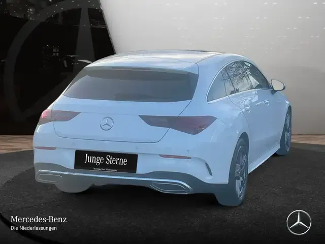 Mercedes-Benz CLA 200