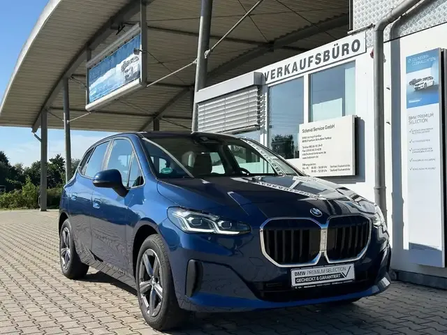 BMW 220