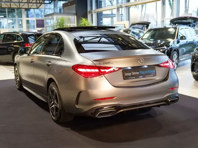 Mercedes-Benz C 300