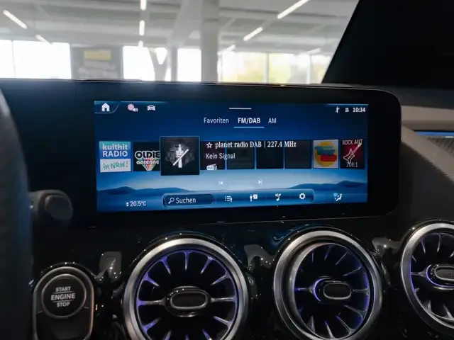 Mercedes-Benz GLA 250