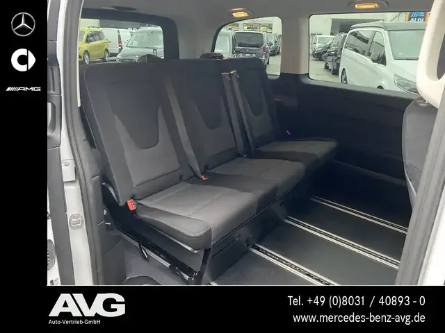Mercedes-Benz V 250