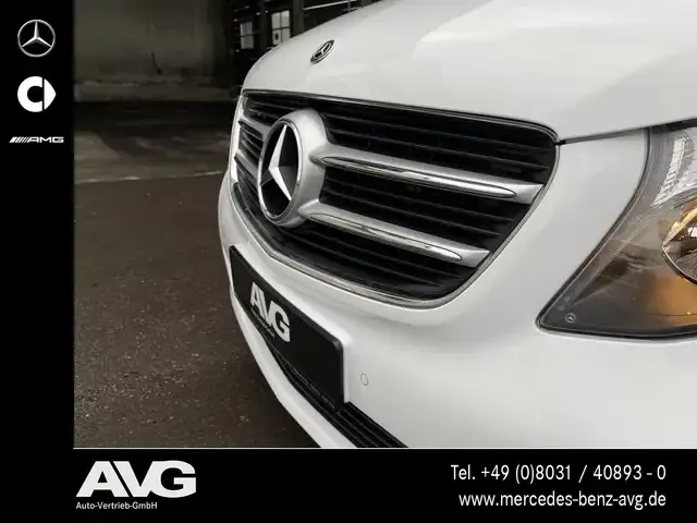 Mercedes-Benz V 250