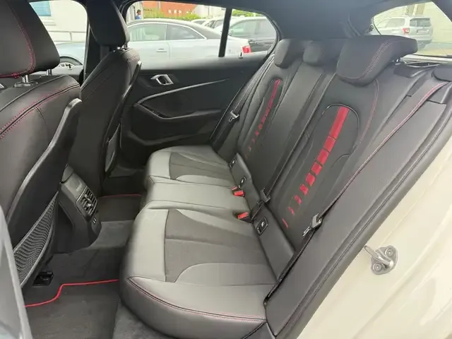 BMW 128