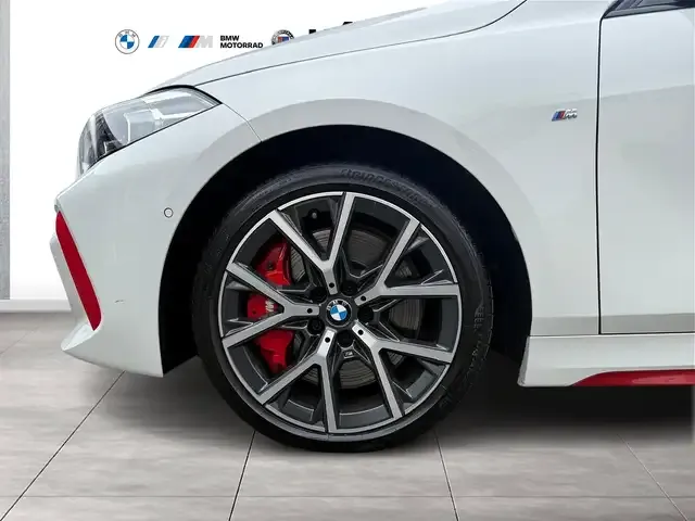 BMW 128
