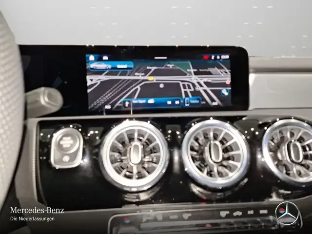 Mercedes-Benz CLA 35 AMG