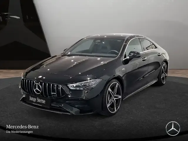 Mercedes-Benz CLA 35 AMG