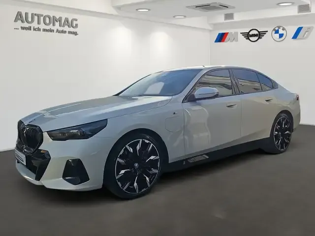 BMW 550