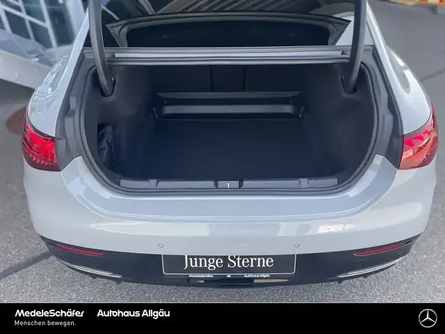 Mercedes-Benz EQE 500