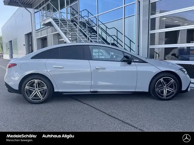 Mercedes-Benz EQE 500