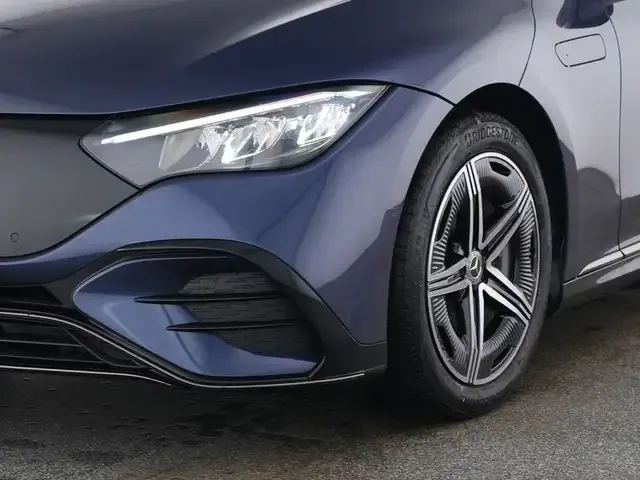 Mercedes-Benz EQE 350