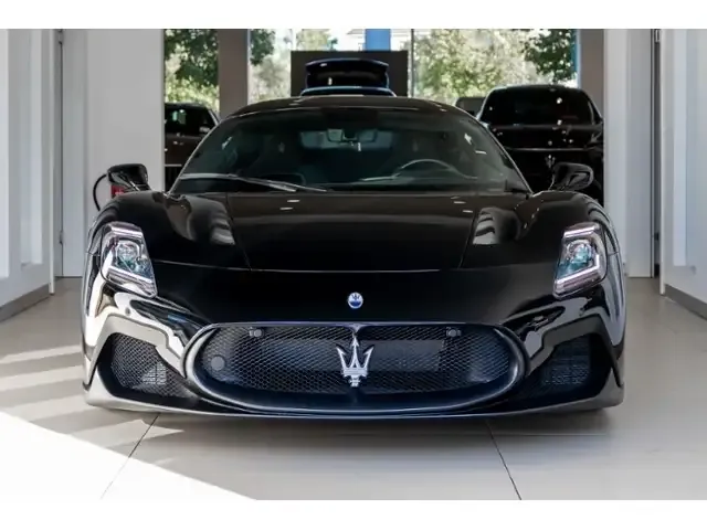Maserati MC20