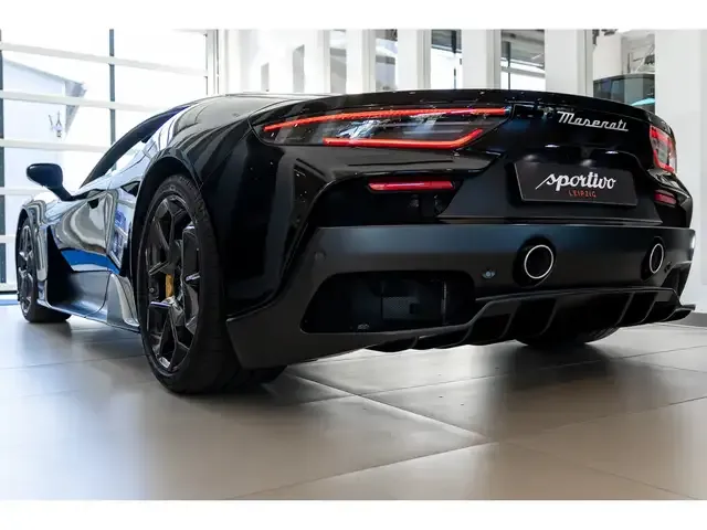 Maserati MC20