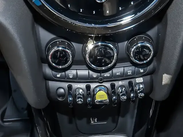 MINI Cooper SE