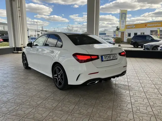 Mercedes-Benz A 200