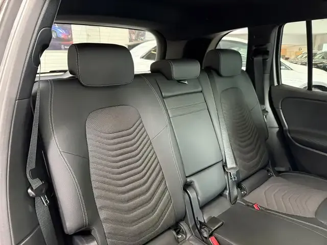 Mercedes-Benz EQB 300