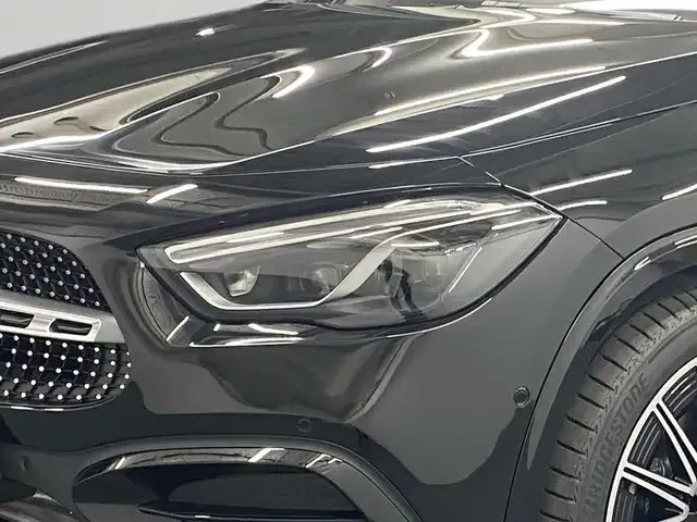 Mercedes-Benz GLA 220