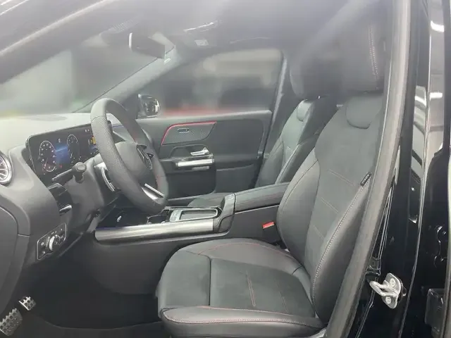 Mercedes-Benz GLA 220