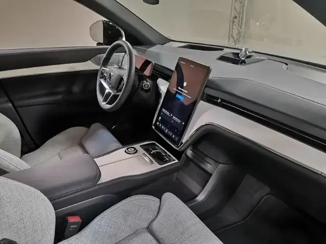 Volvo EX90