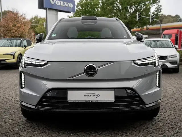 Volvo EX90