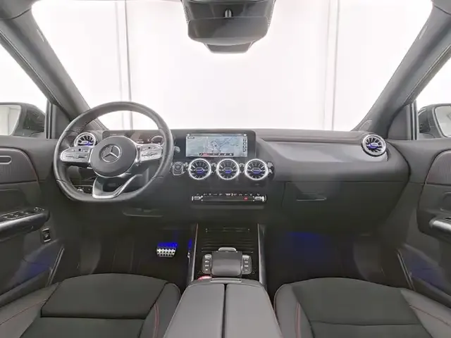 Mercedes-Benz EQA 300