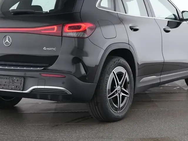 Mercedes-Benz EQA 300