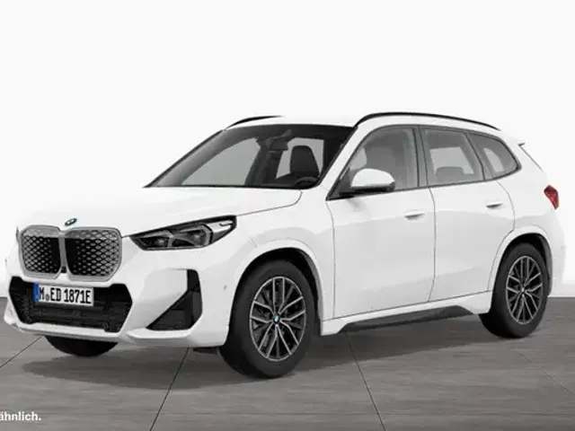 BMW iX1