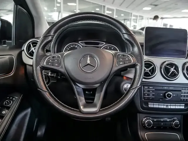 Mercedes-Benz B 220