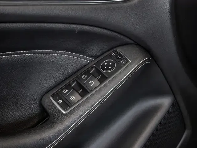 Mercedes-Benz B 220