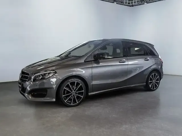 Mercedes-Benz B 220
