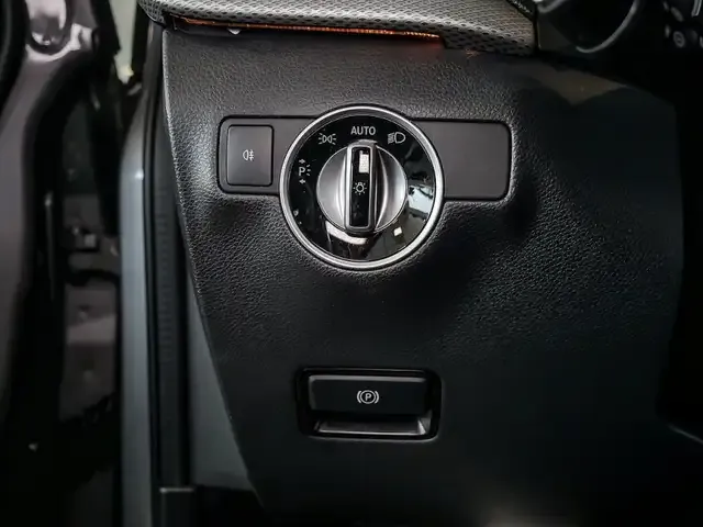 Mercedes-Benz B 220