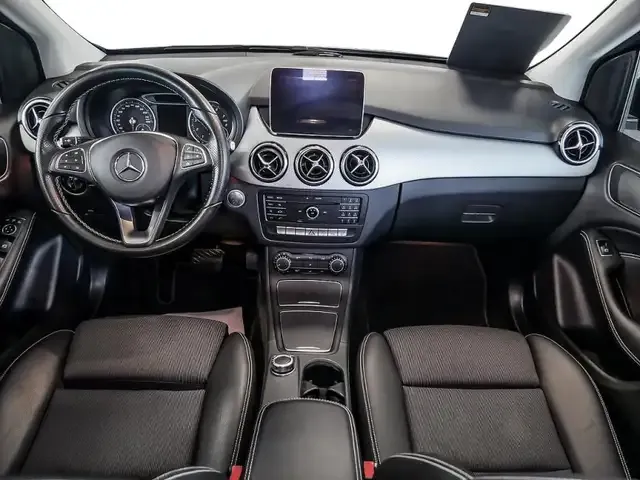 Mercedes-Benz B 220