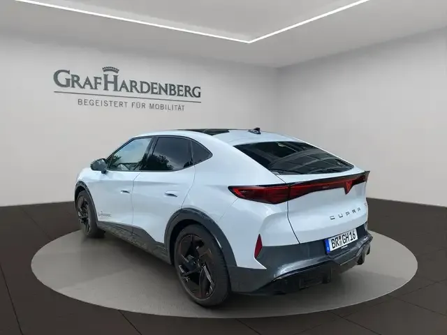 CUPRA Tavascan
