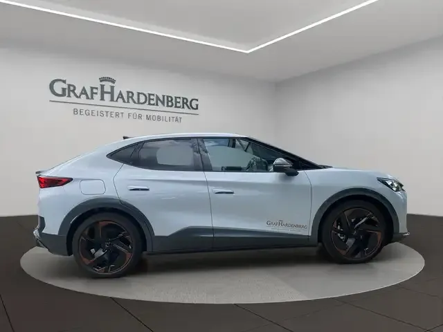 CUPRA Tavascan