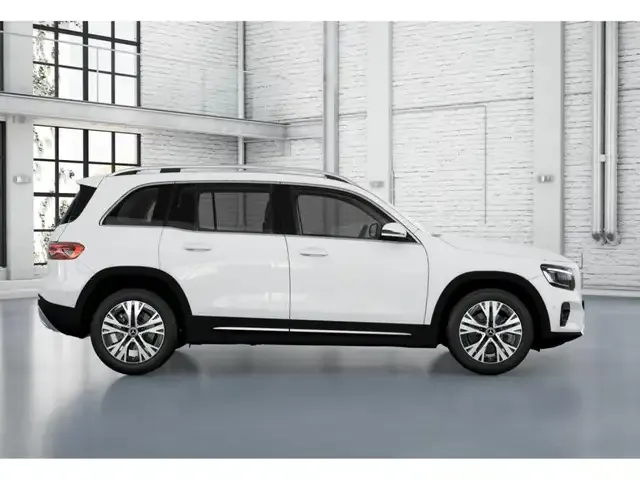 Mercedes-Benz GLB 220