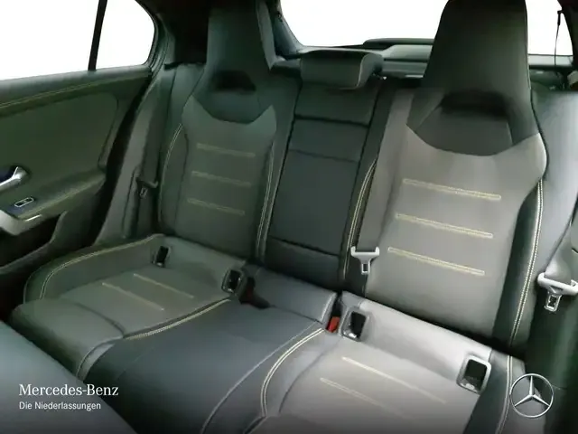 Mercedes-Benz A 45 AMG