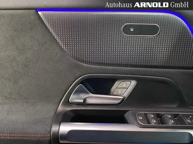 Mercedes-Benz EQB 300