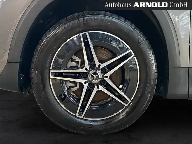 Mercedes-Benz EQB 300