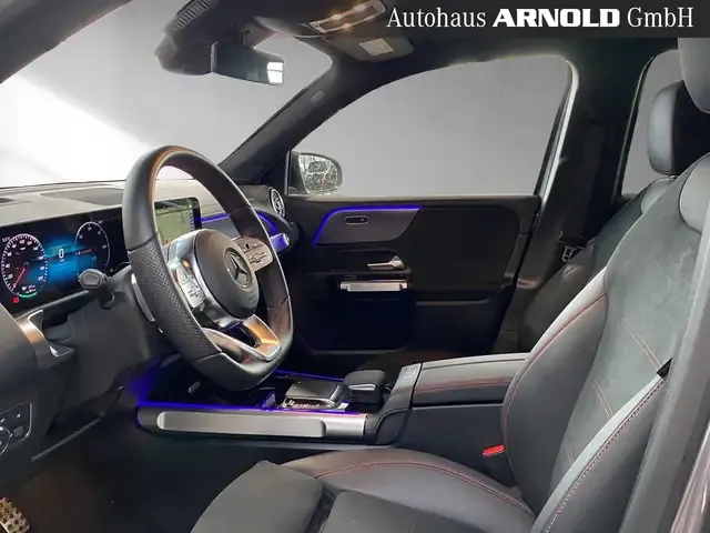 Mercedes-Benz EQB 300