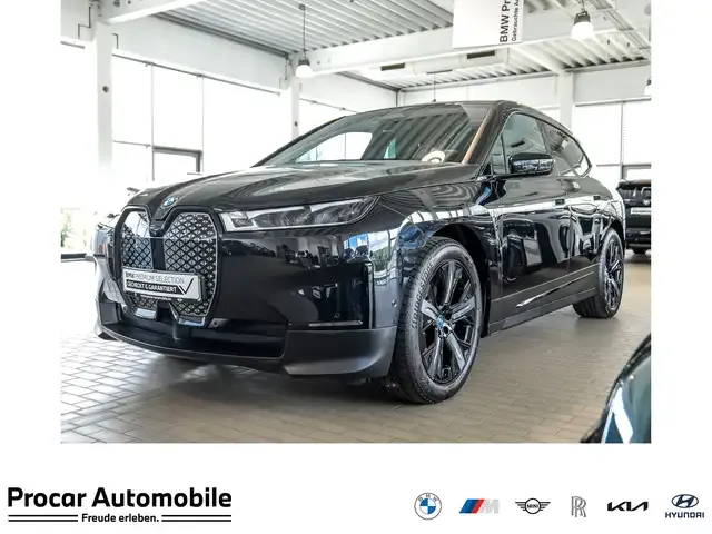 BMW iX