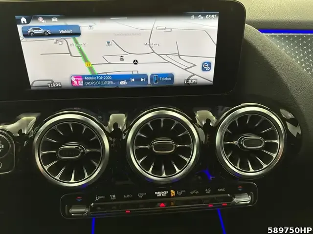 Mercedes-Benz GLA 200