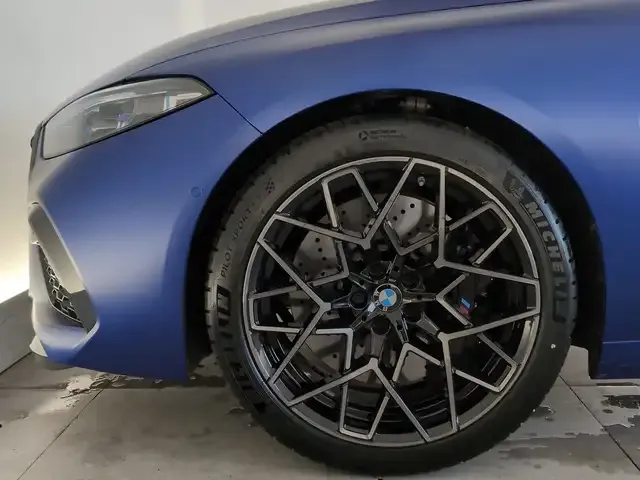 BMW M8
