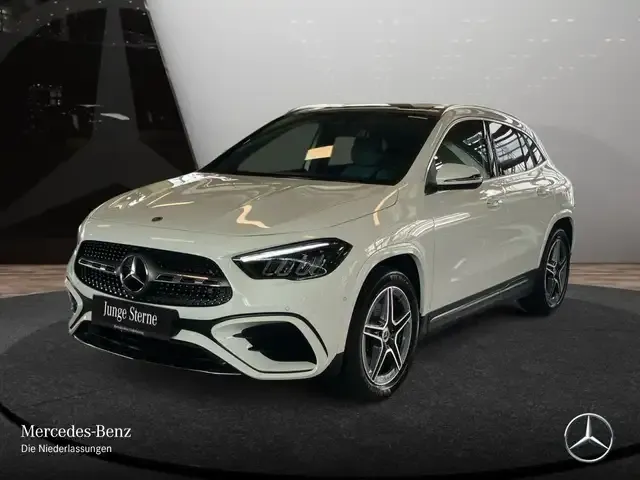 Mercedes-Benz GLA 200