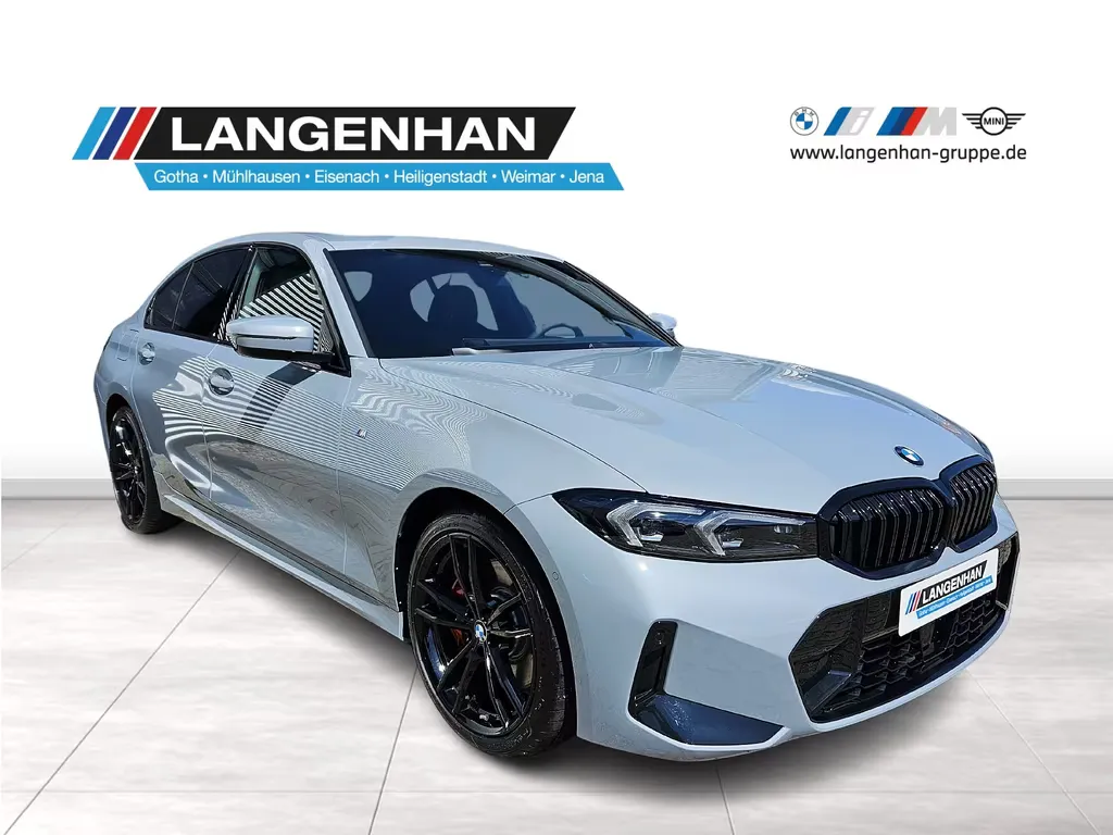 BMW 330
