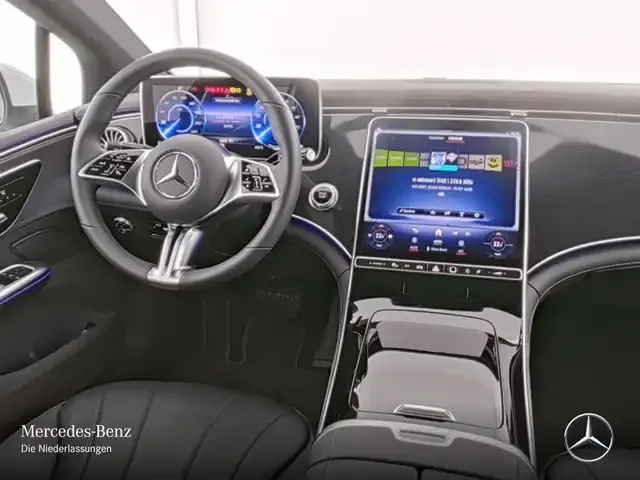 Mercedes-Benz EQE 300