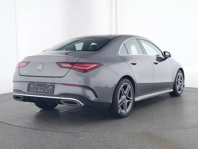 Mercedes-Benz CLA 180