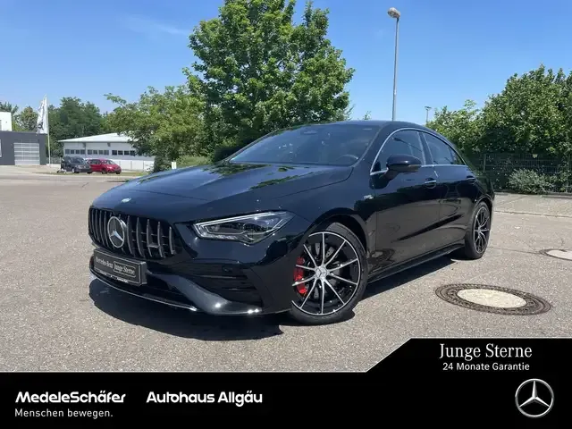 Mercedes-Benz CLA 35 AMG