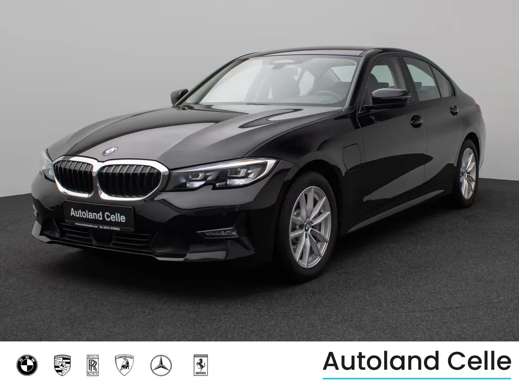 BMW 330